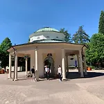 Gaestehaus Am Kurpark Garni 3* Хорн-Бад-Майнберг