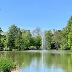 Отель Gaestehaus Am Kurpark Garni Хорн-Бад-Майнберг