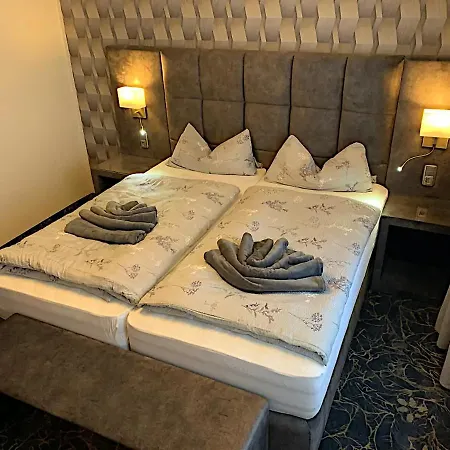 Gaestehaus Am Kurpark Garni Homestay