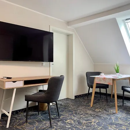 Gaestehaus Am Kurpark Garni Homestay *